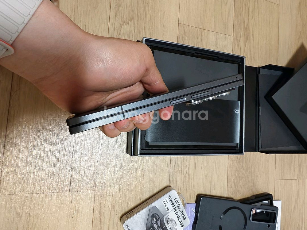 갤럭시 Z 폴드 SE 512GB--3