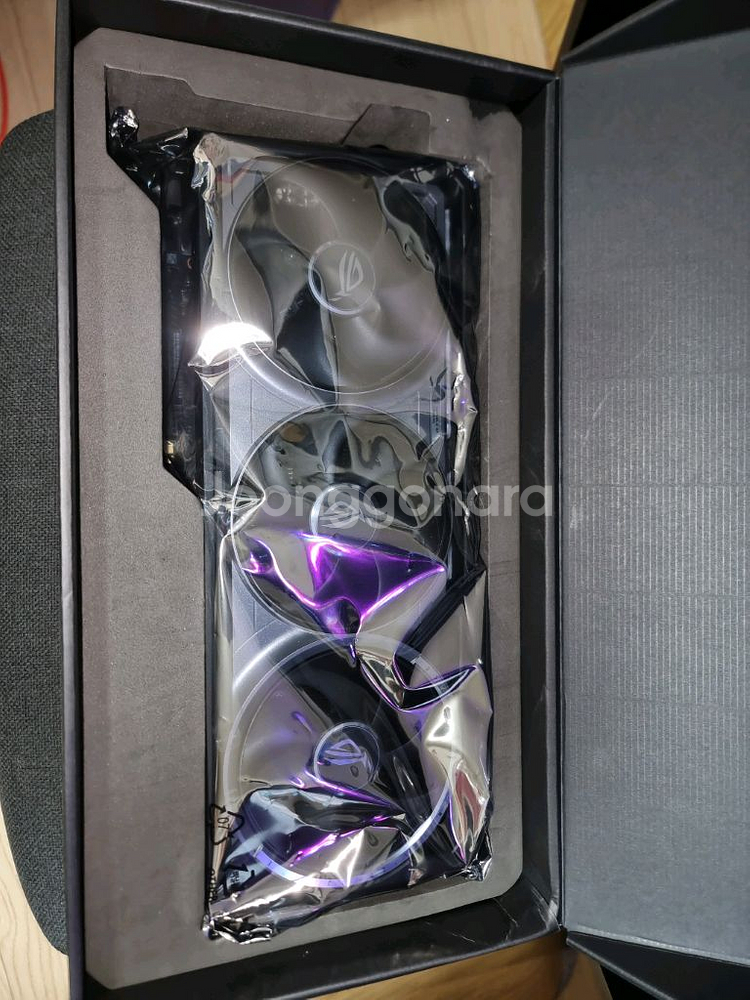 ASUS RTX 5080 아스트랄 팝니다.--2