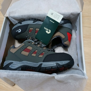 GT-134 네파 안전화 270 새제품 4인치 초경량