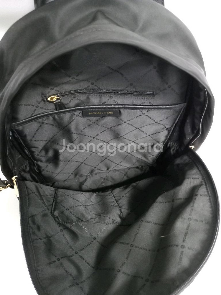 마이클코어스 포코노 모건 백팩 중싸이즈--4