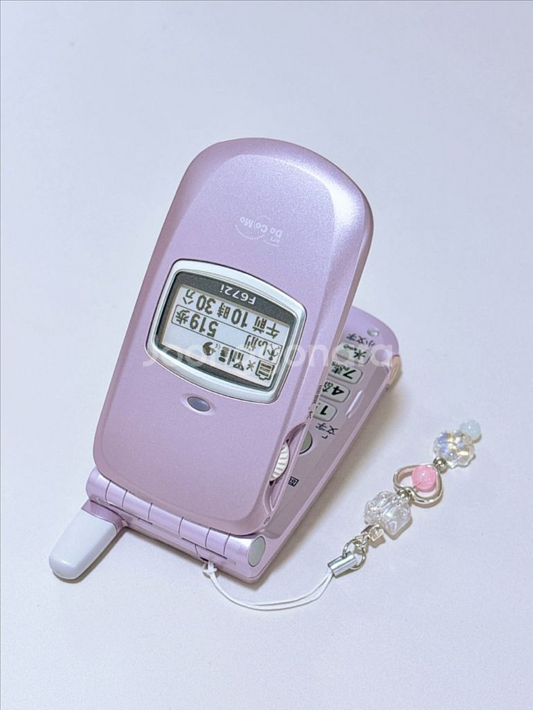 라벤더 퍼플 도코모 목업폰 y2k모형폰--0