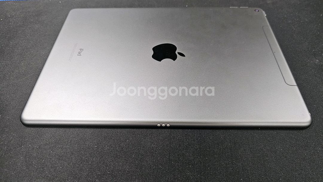 고장난 아이패드 에어3 셀룰러 64G 팝니다--5