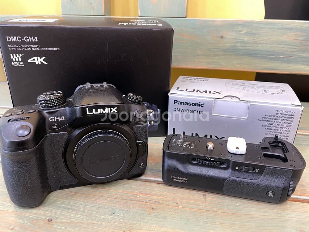 파나소닉 gh4 + gh4 정품 세로그립 판매합니다--0