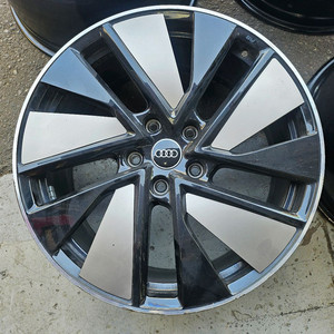 Audi 아우디 E-tron GT 휠 판매합니다!@@빠