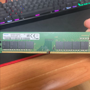 삼성 DDR4 16GB 램