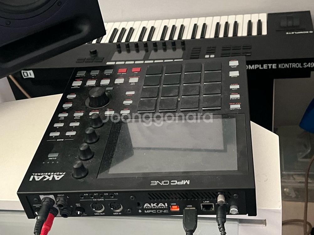 mpc one 판매합니다--0