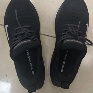 나이키 인피니티런 4 270 러닝화