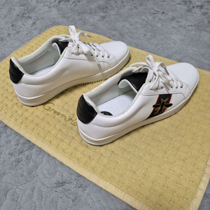 스니커즈 270
