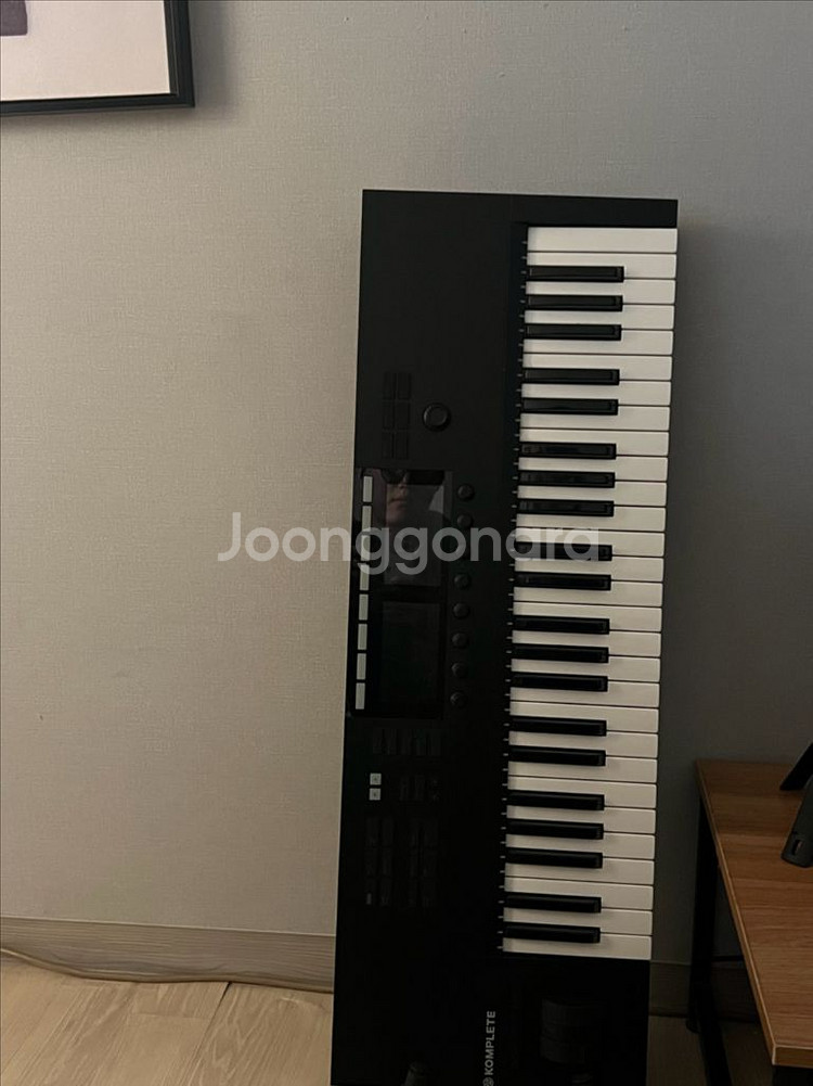 komplete 49 mk2 미디 키보드--0