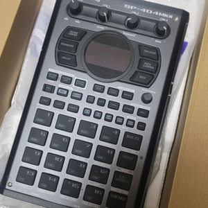 롤랜드 sp-404mk2 샘플러