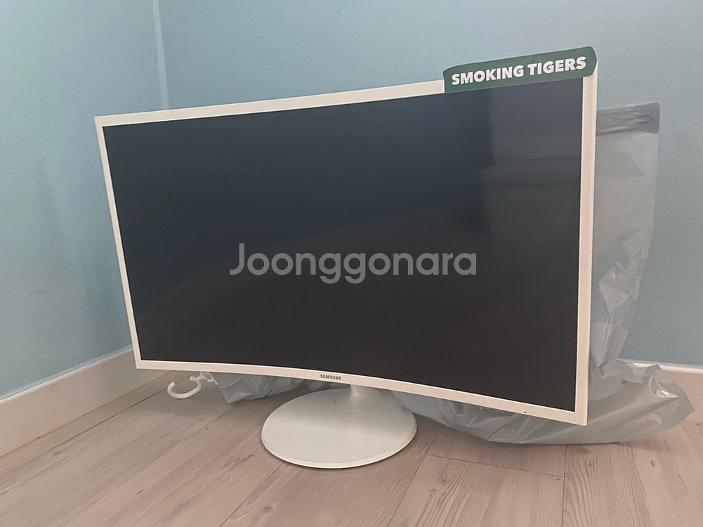 삼성 커브드 모니터 LC32F391FWK 모델 팝니다--0