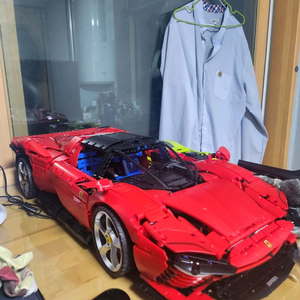 중국제 페라리 데이토나레고 팝니다.