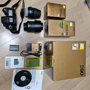니콘(풀박) D90 DSLR 카메라 팝니다