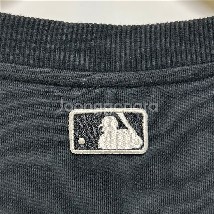 [남자 110]MLB 뉴욕양키스 스몰로고 자수 맨투맨--7