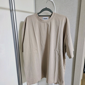 새상품) 남자 여름 베이지색 루즈핏 반팔 (F)