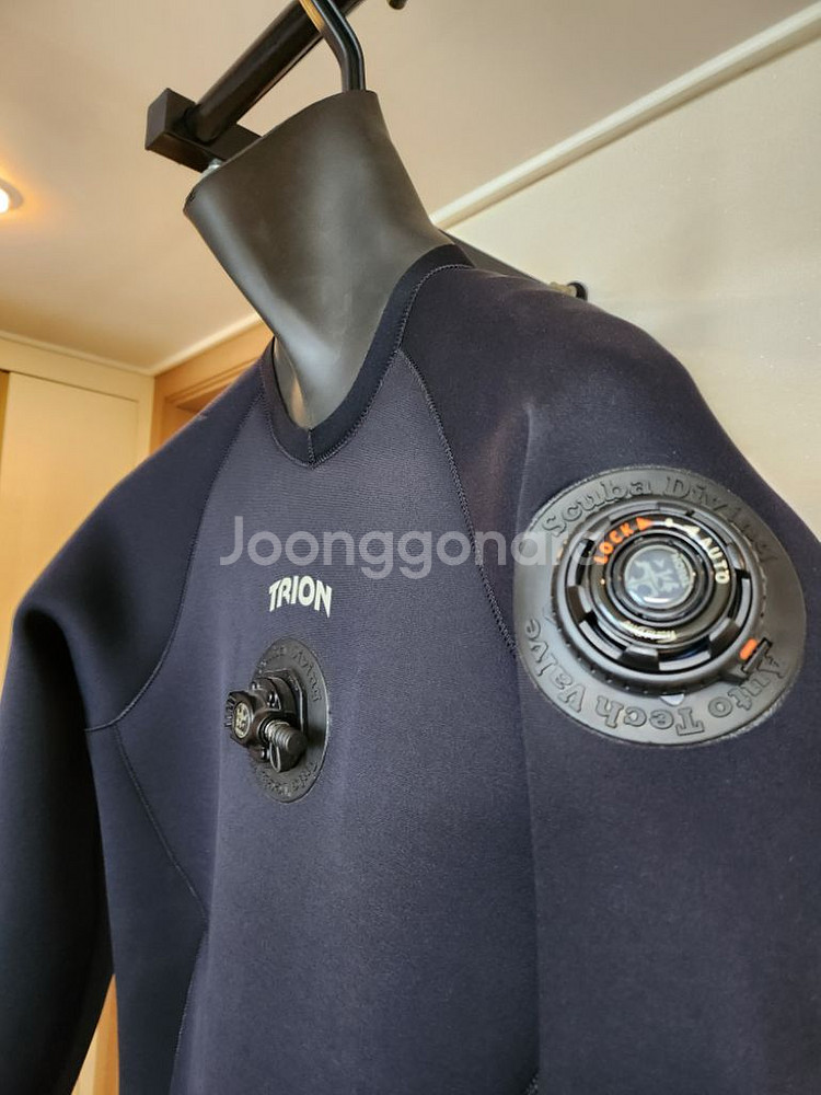 TRION(트라이온)드라이슈트--1