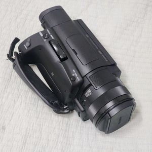 소니 ax700