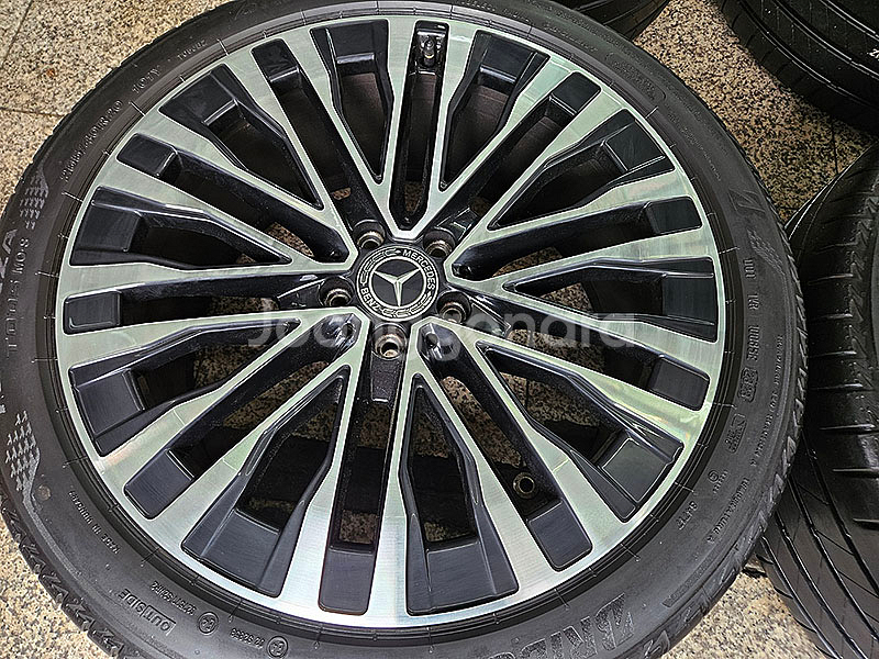 벤츠 W223 S580 순정 정품 20인치 휠 타이어--2