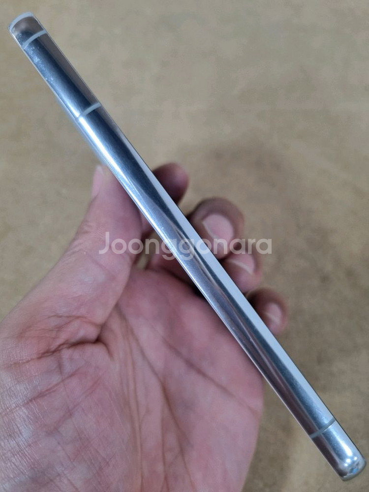 갤럭시S22 화이트 256GB KT공기계 중고폰 최저가--5