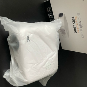 제우스 L800 프로젝터 팝니다