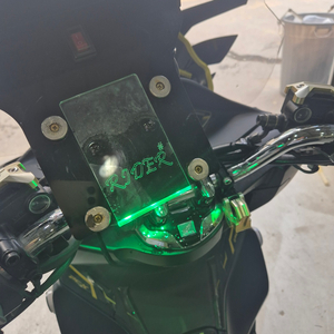 pcx125 23년형 abs 쥰튜닝차량 판매합니다