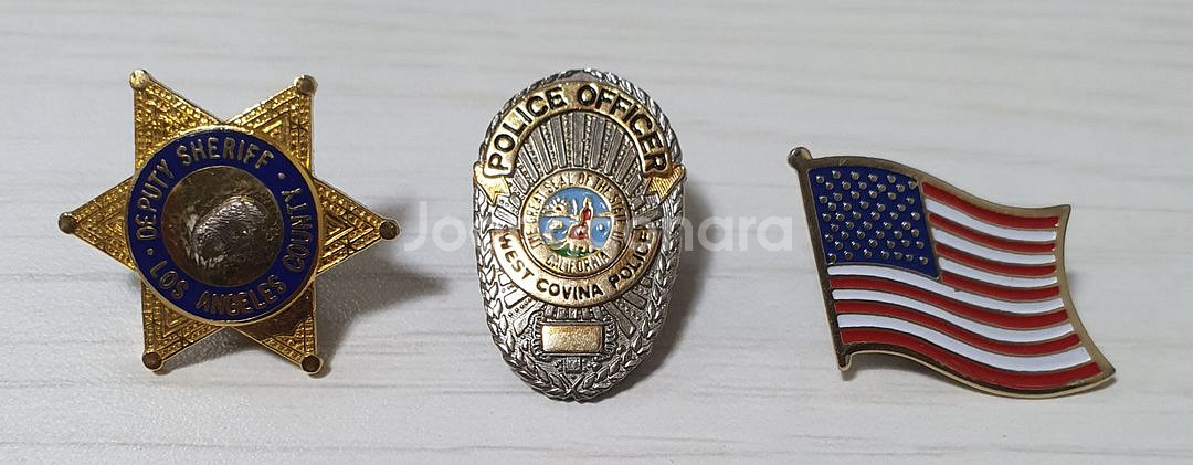 미국 뱃지 3개 일괄 판매 합니다--3