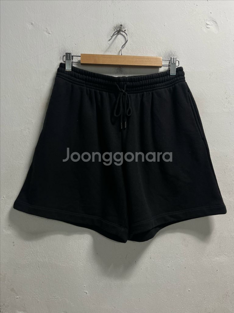 66 유니클로 스판 밴딩 반바지--0