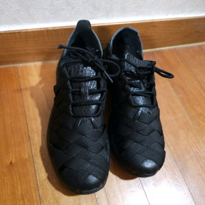 나이키 로쉐런 우븐 블랙 러닝화 235