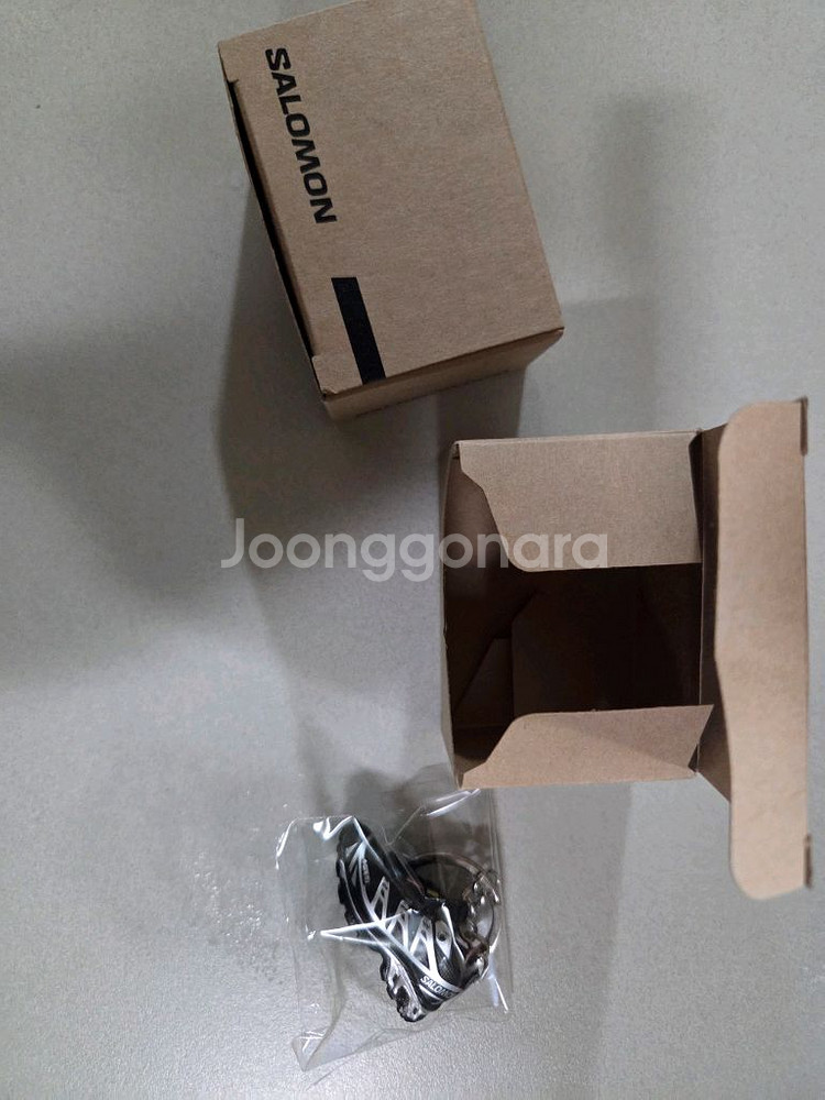 귀엽고 퀄좋은 살로몬 에보니 신발 키링--0