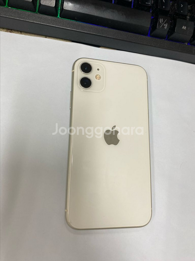 아이폰11 화이트 외관깔끔 128GB 배터리100%--0