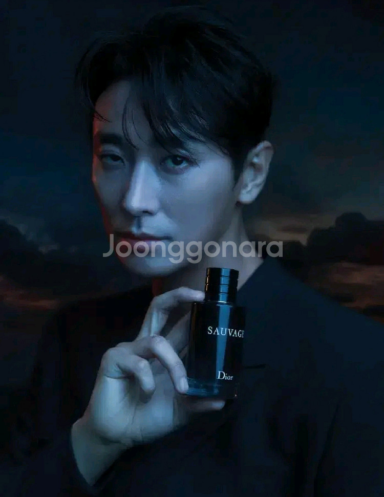 디올 소바쥬 오드뚜왈렛 100ml--2