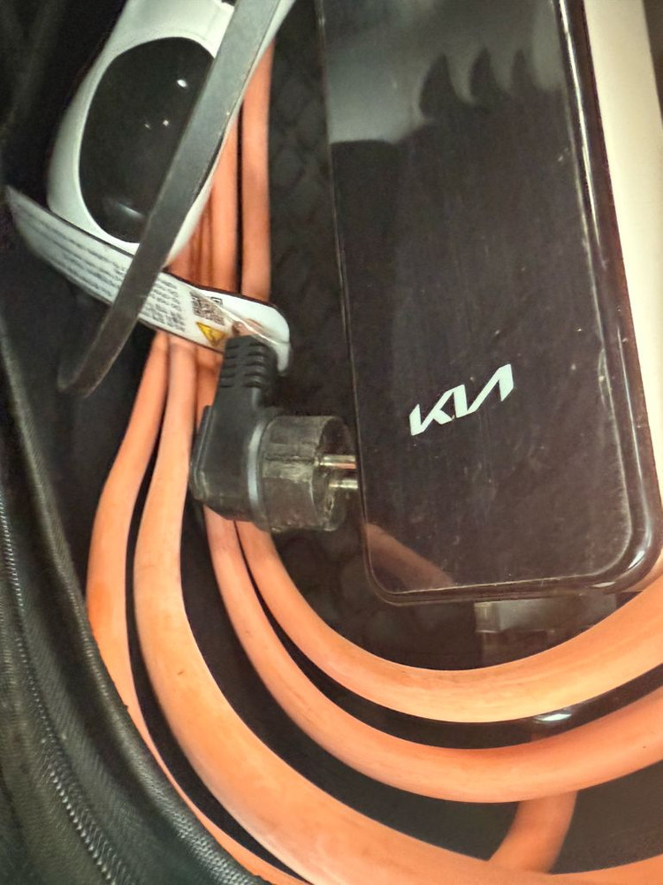 전기차 충전 케이블 세트 이미지