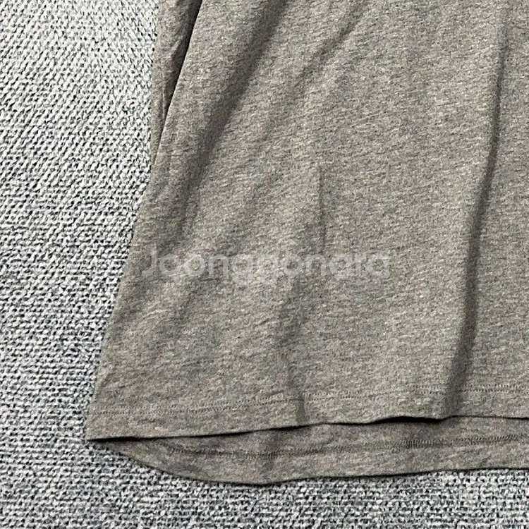 [피어오브갓] 에센셜 심플 로고 그레이 오버핏 반팔티--1