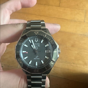 부로바 마린스타 쿼츠 96B434 43mm