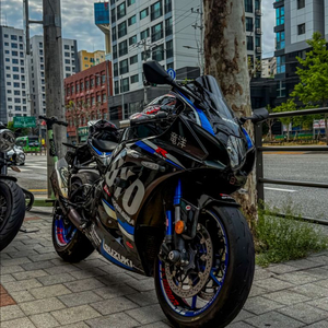 18년식 r1000r 요시무라 차량판매합니다