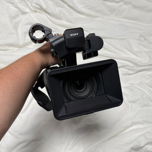 소니 pxw-z200 캠코더 판매합니다.