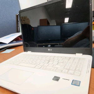 LG노트북 15UD590-KX70K