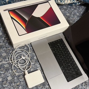 맥북프로 M1pro 16인치 1T S급
