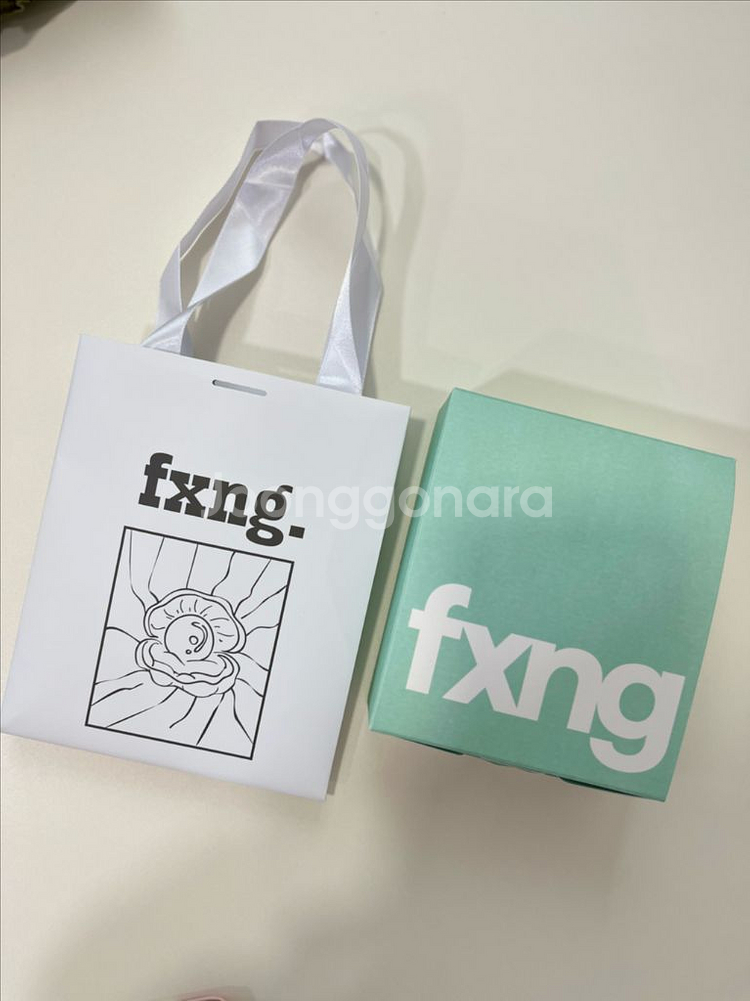 (반값택배무배)새상품 fxng 퐁 룸스프레이 방향제--1
