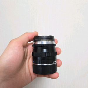 자이스 플라나 50mm f2 zm