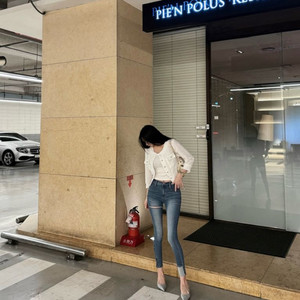 (guse) 구즈 스와로브 가디건 아이보리 한번 착용