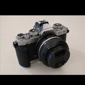 니콘 zfc 28mm