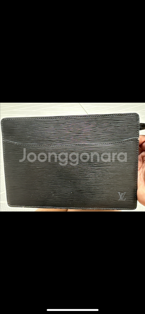 루이비통 에피 클러치백--1