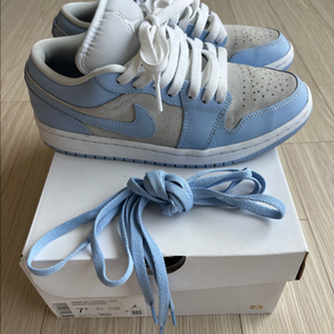 나이키 WMNS 에어 조던 1 로우 245