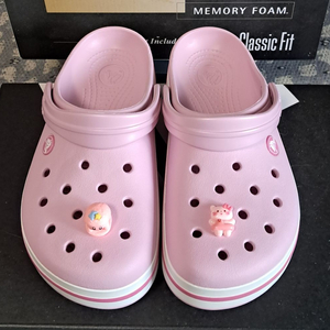 크록스정품240발레리나핑크.지비츠포함 거의새거