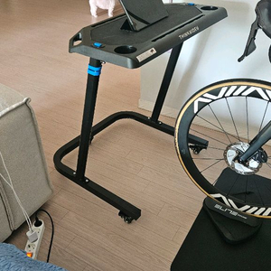 씽크라이더 실내자전거 테이블