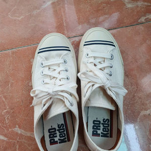 프로 케즈 PRO KEDS 아이보리색 스니커즈 245