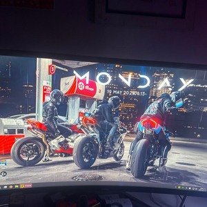 벤큐 ex3200r 32인치 144hz 커브드모니터.