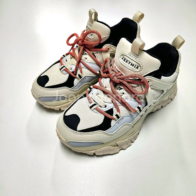 [거의새제품]젝시믹스 운동화 230mm 판매합니다--0