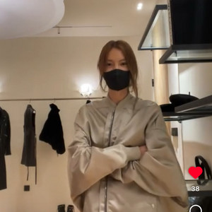 후왓웨어 점퍼